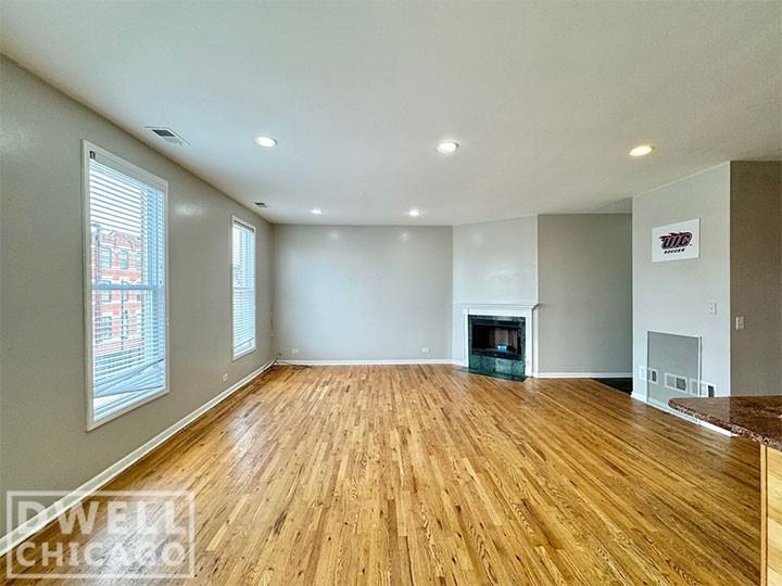 1903 S Blue Island Ave #3 - Photo 6 of 21