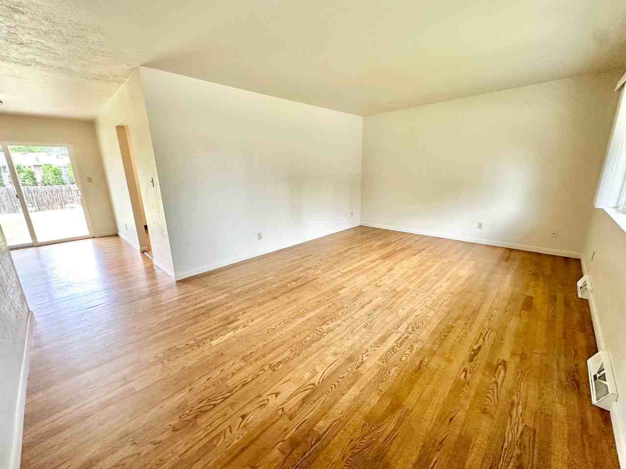 600 Tulane Dr - Photo 3 of 20