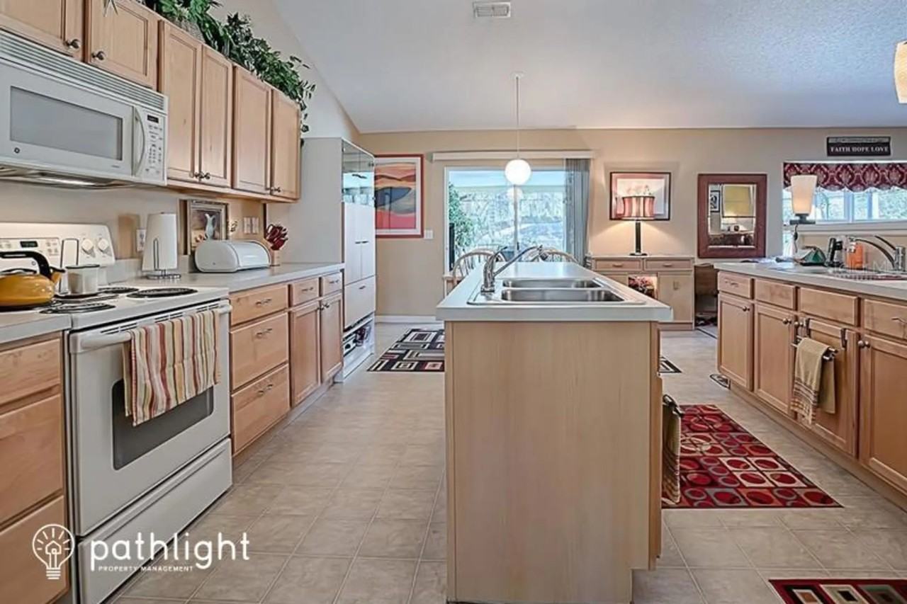 1621 Myrtle Lake Ave - Photo 3 of 16