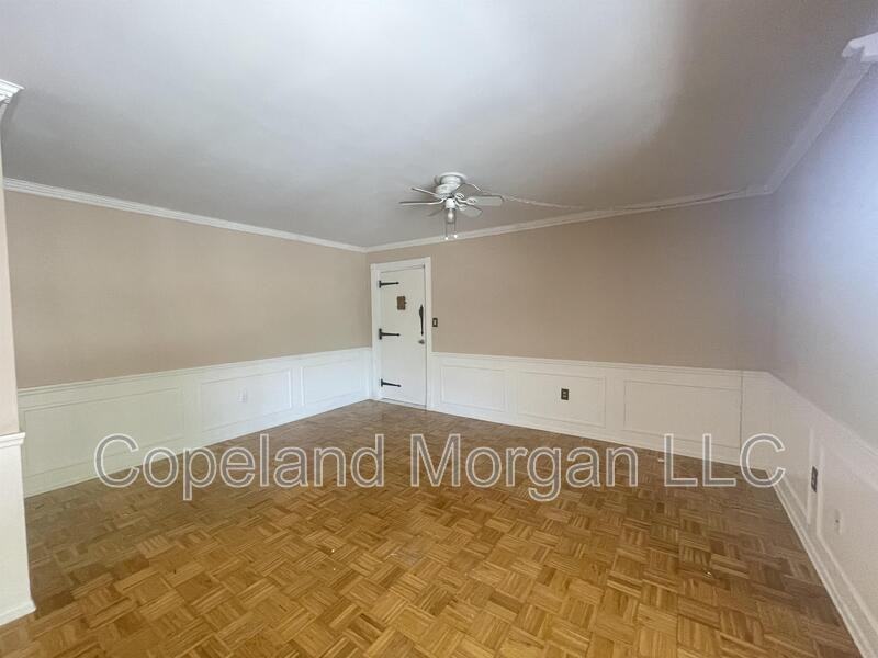 8221 12th Way N #E - Photo 7 of 21