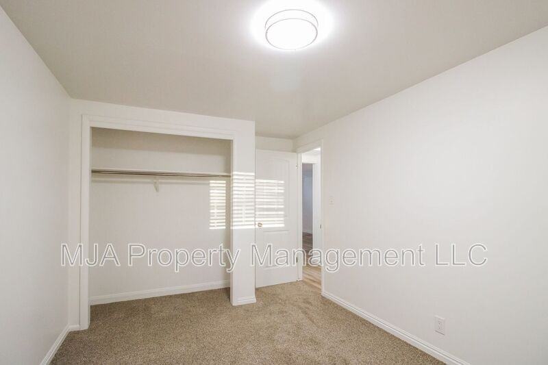 216 Southwestplex #1 - Photo 7 of 19