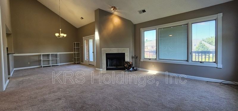 200 Mainsail Dr - Photo 4 of 34