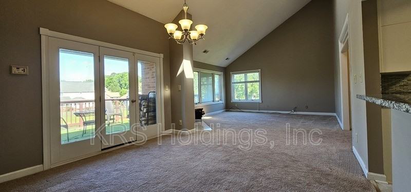 200 Mainsail Dr - Photo 6 of 34