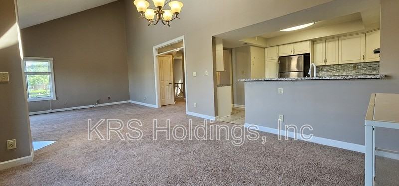 200 Mainsail Dr - Photo 7 of 34