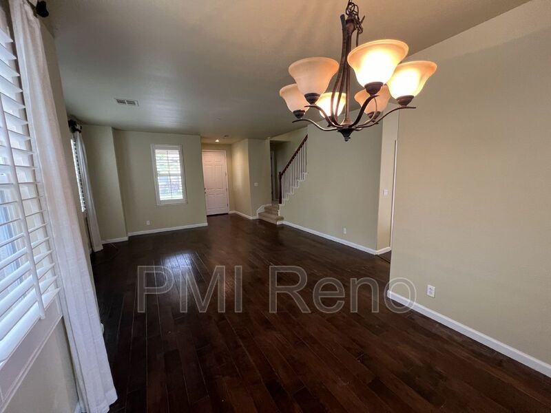 7029 Sacred Cir - Photo 4 of 20
