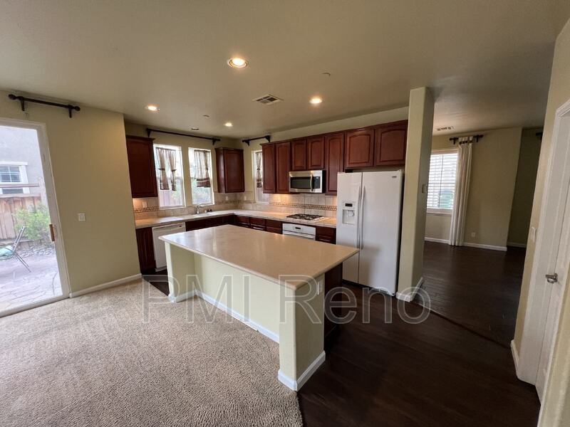 7029 Sacred Cir - Photo 6 of 20
