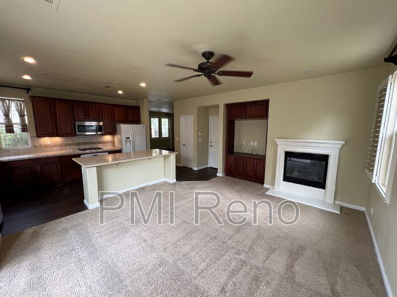 7029 Sacred Cir - Photo 7 of 20