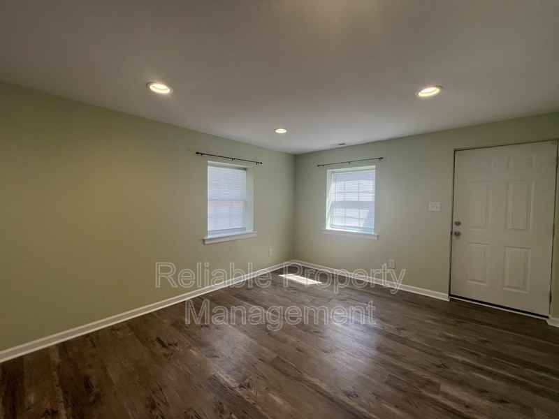 406 W Front St - Photo 5 of 20