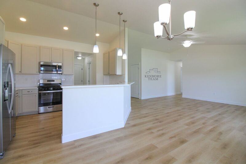 11 Blue Star Ct - Photo 3 of 10