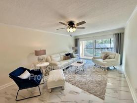 512 W Venice Ave #203 - Photo 1 of 1