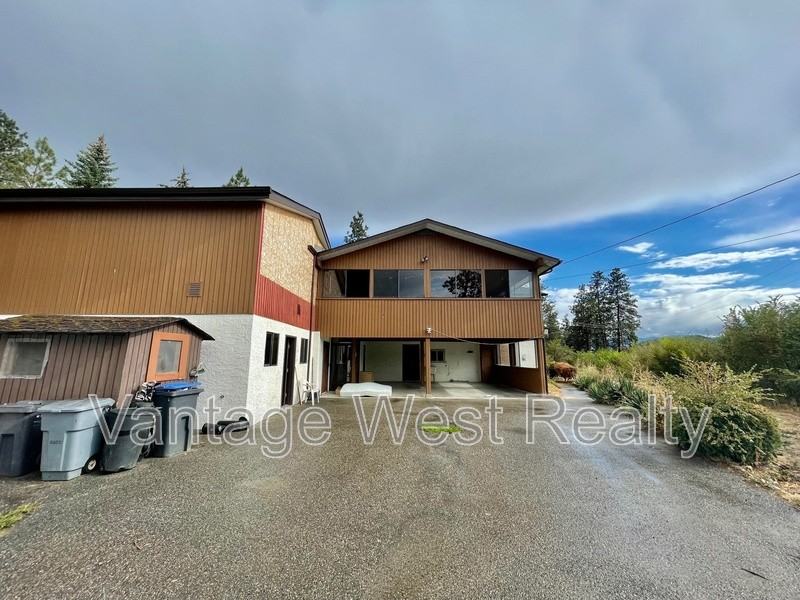 2190A Scenic Rd - Photo 3 of 46