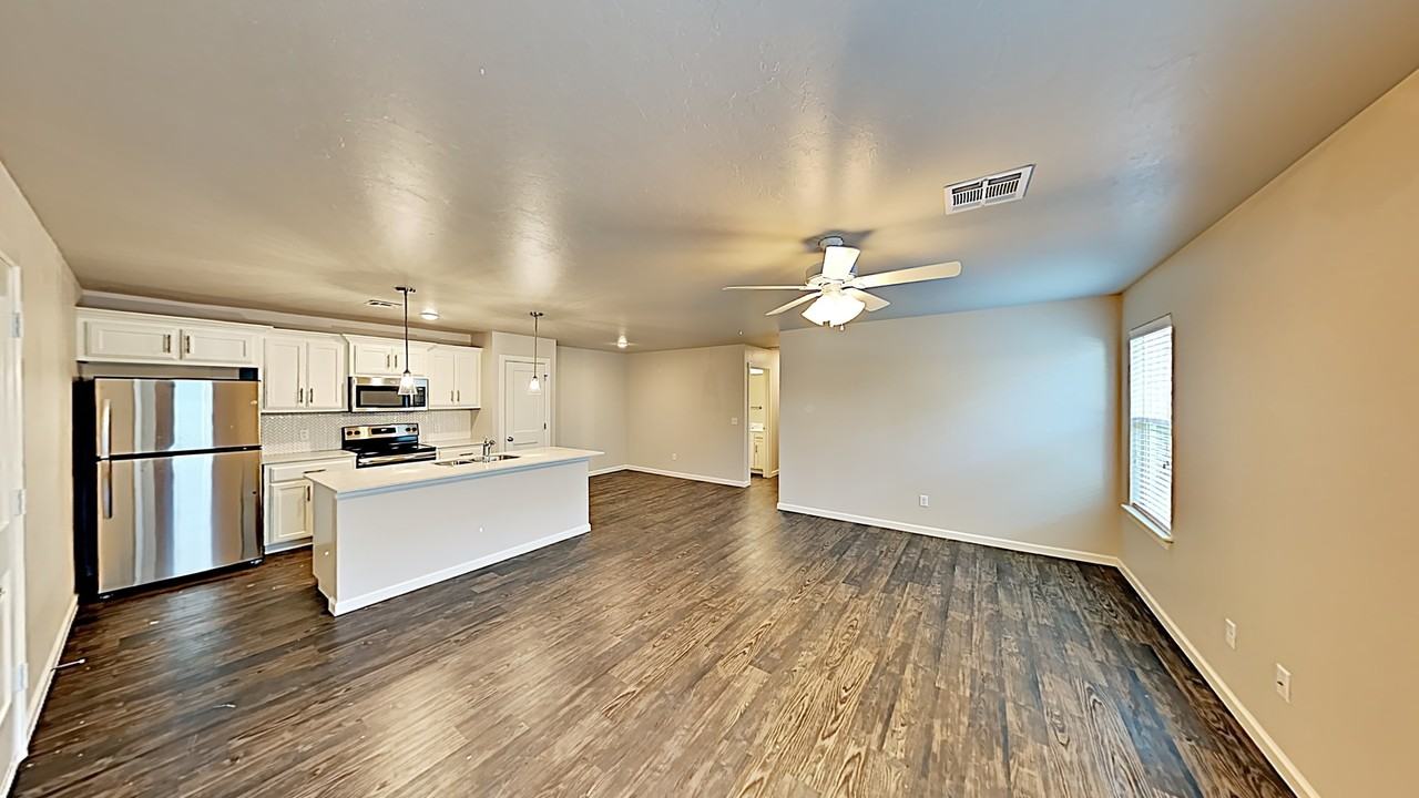 4922 Avion Ct - Photo 4 of 17