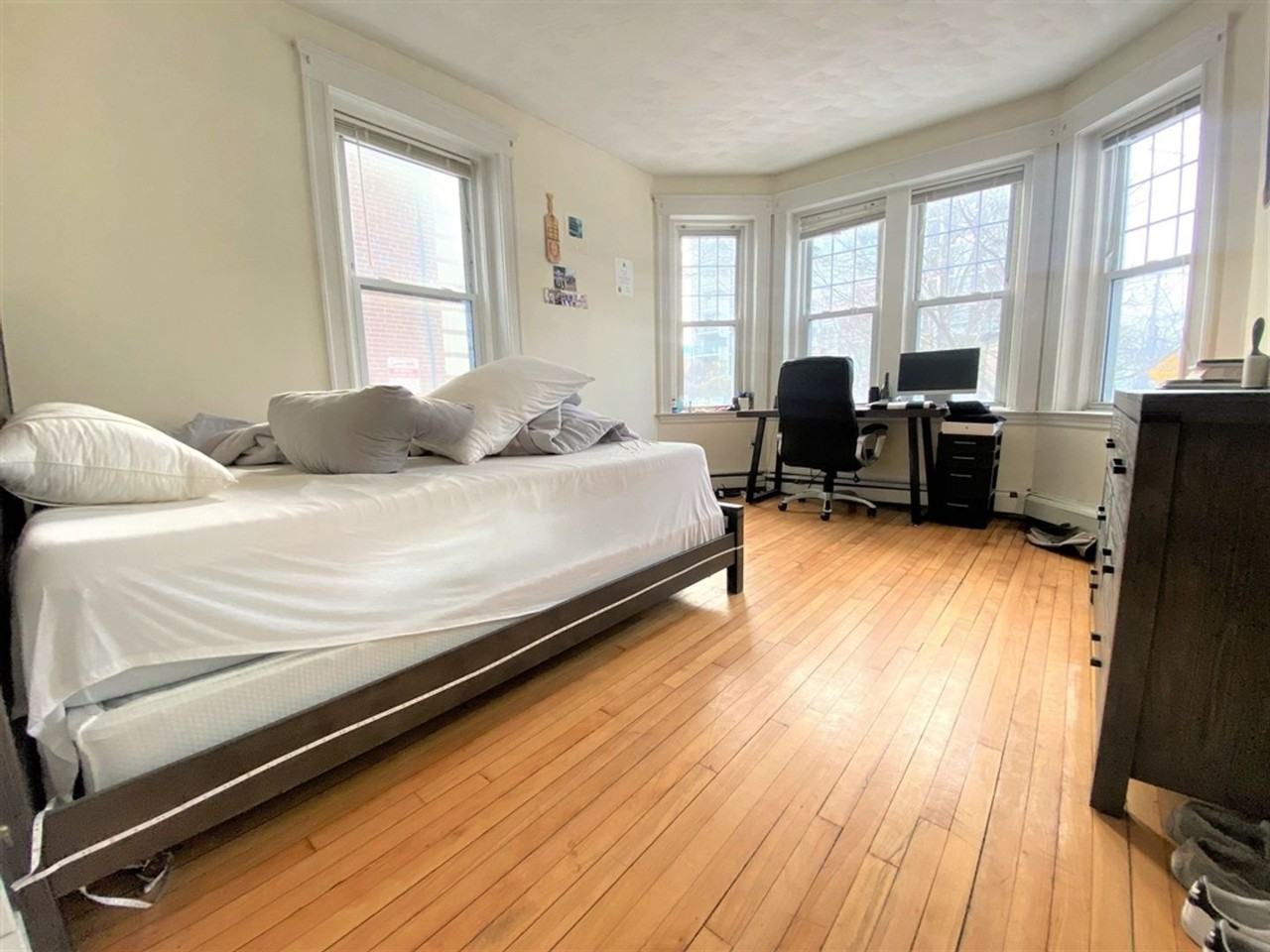 75 Babcock St - Photo 3 of 9