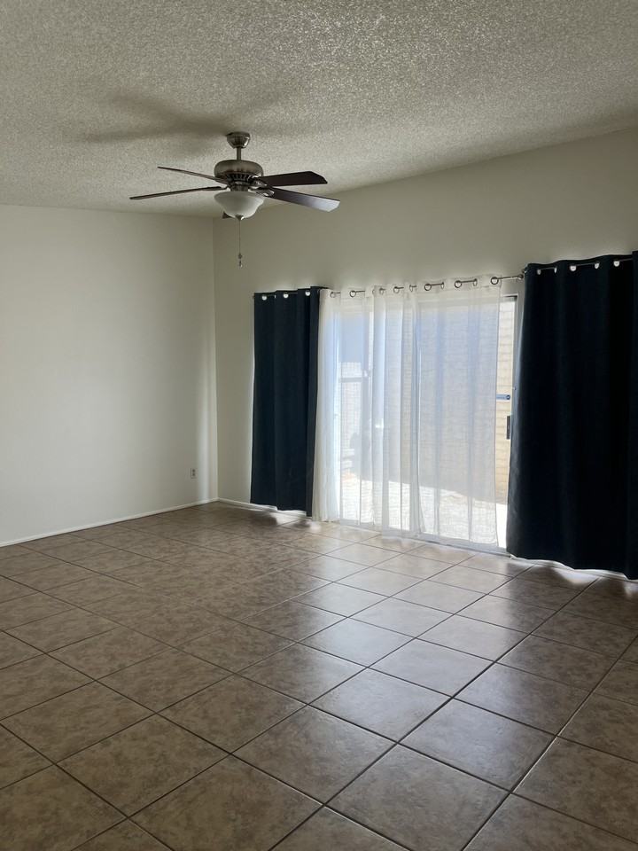 1841 S Skyview Pl - Photo 3 of 13