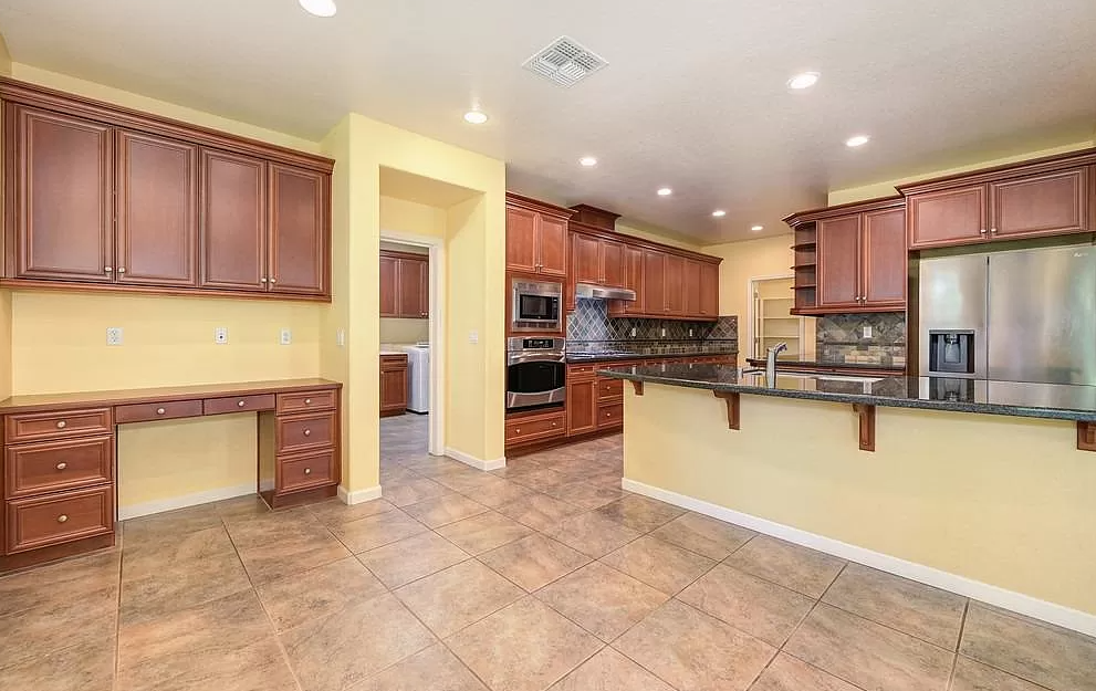 2153 Red Setter Ct - Photo 2 of 13