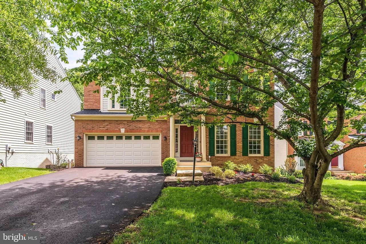 20894 Laurel Leaf Ct - Photo 3 of 50