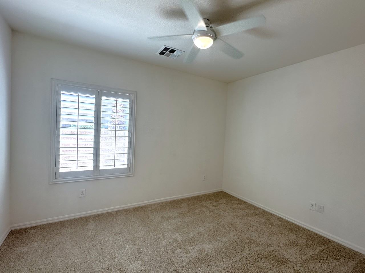 2100 Idaho Falls Dr - Photo 3 of 21
