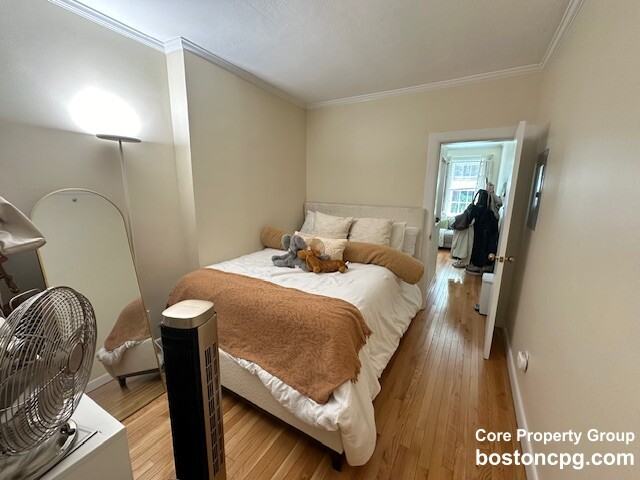 23 Tileston St #1 - Photo 5 of 9