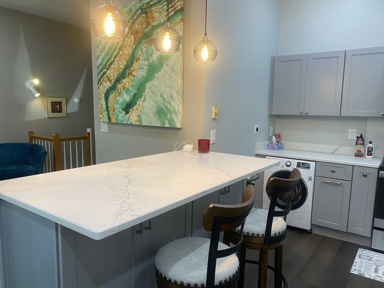 119 Elgin St - Photo 3 of 21