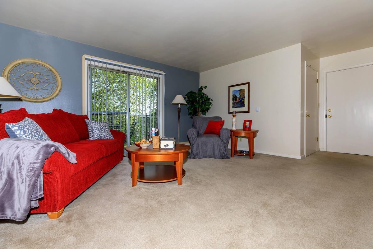 Beau Jardin - Photo 4 of 50