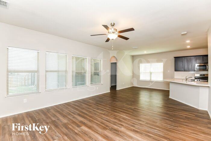 5836 Japonica St - Photo 3 of 15