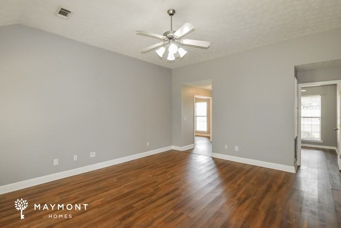 2047 Cedar Ridge Loop - Photo 3 of 11