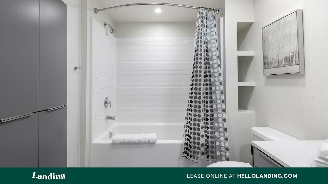 9235 W Russell Rd - Photo 4 of 50