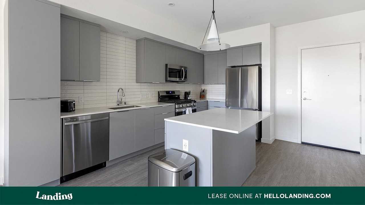 9235 W Russell Rd - Photo 6 of 50