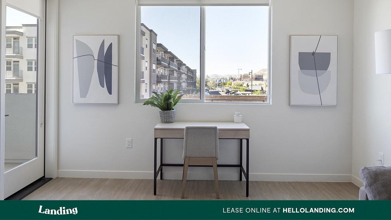 9235 W Russell Rd - Photo 7 of 50