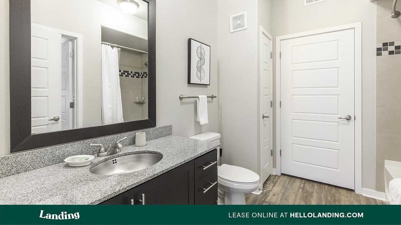 1260 E University Dr - Photo 2 of 50