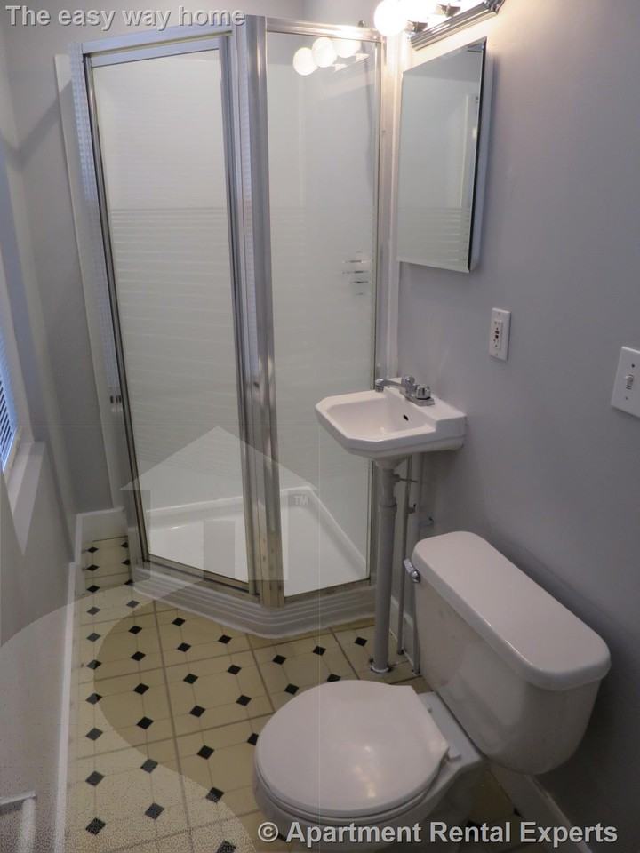 564 Putnam Ave #1R - Photo 6 of 15