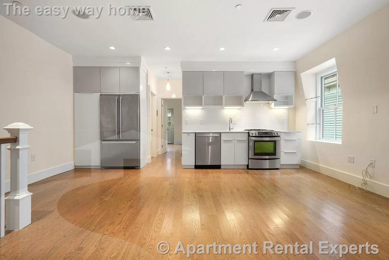 11 Boardman St #2 - Photo 3 of 21