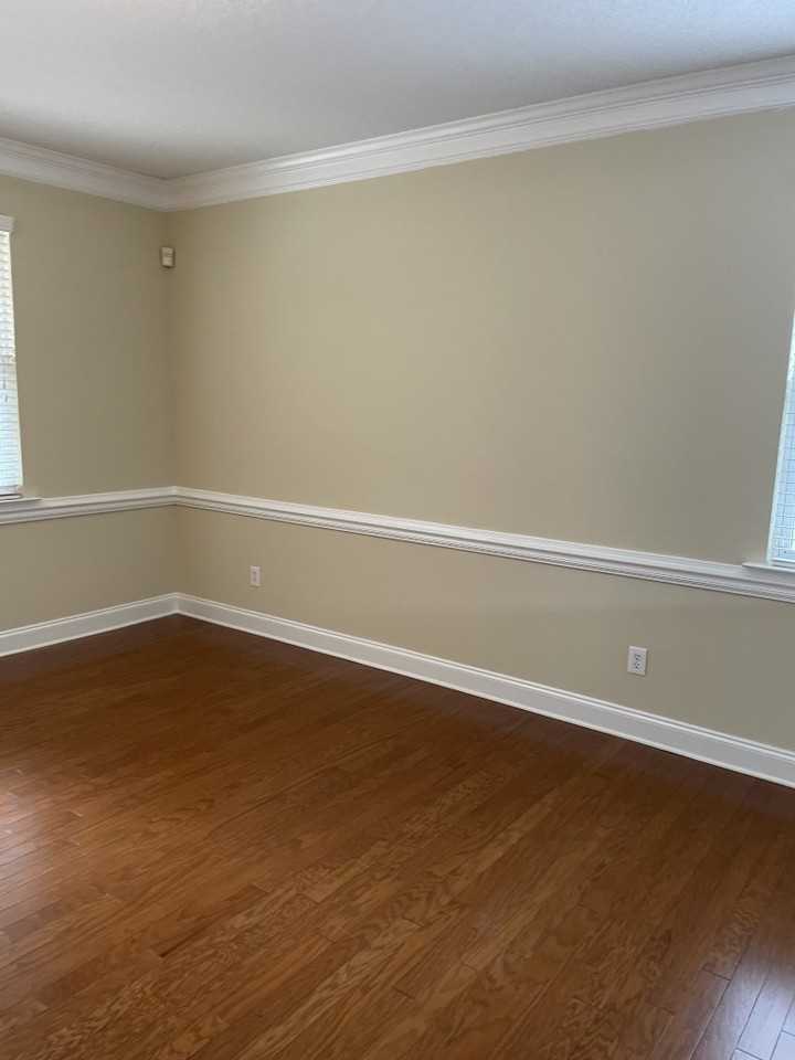 300 Steedmont Dr - Photo 4 of 15