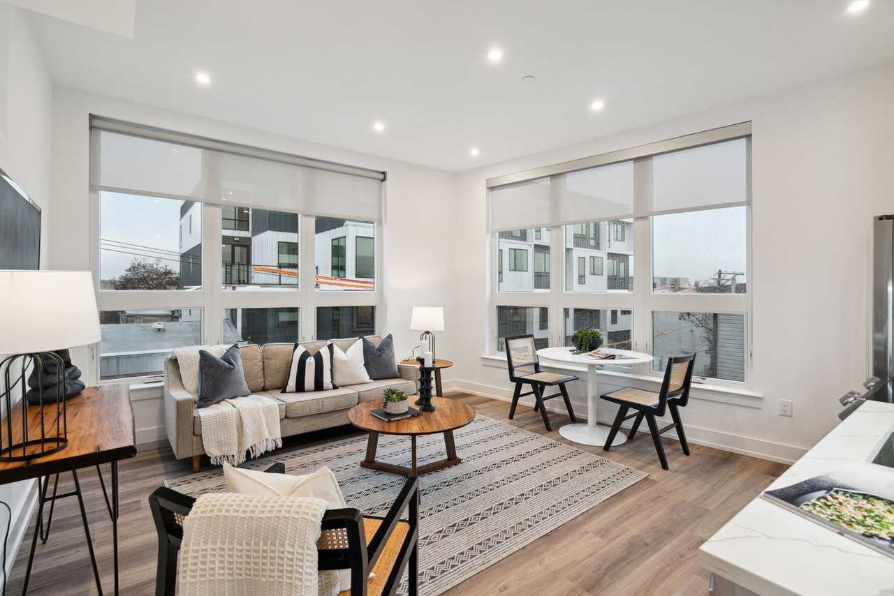 The Dash - Photo 7 of 25