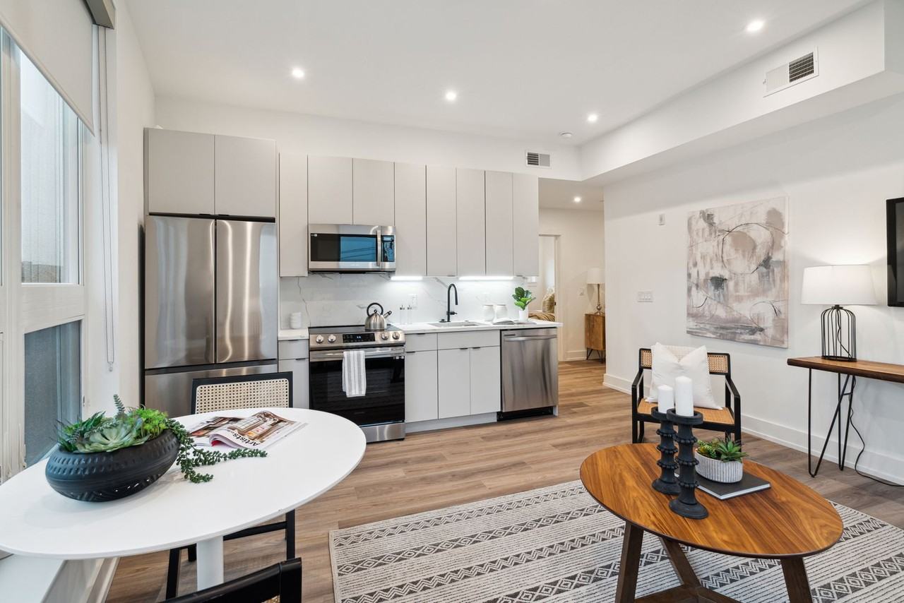 The Dash - Photo 6 of 25