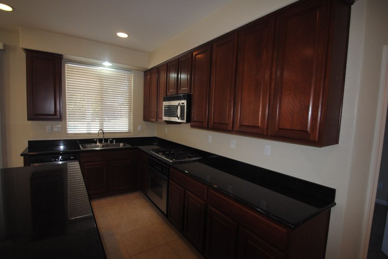 109 Sprig Ct - Photo 2 of 15