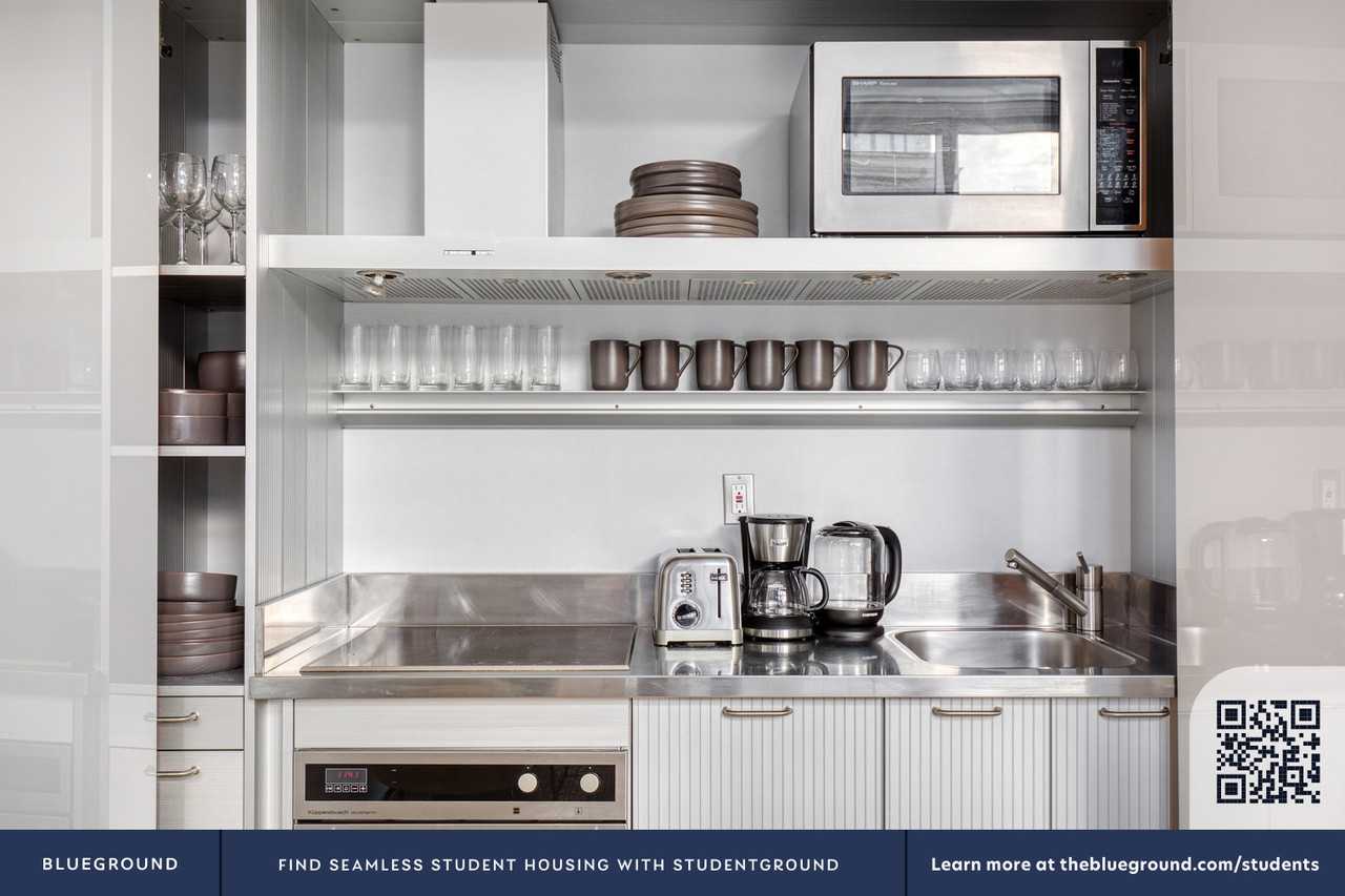 18 W 48th St #670 - Photo 6 of 22