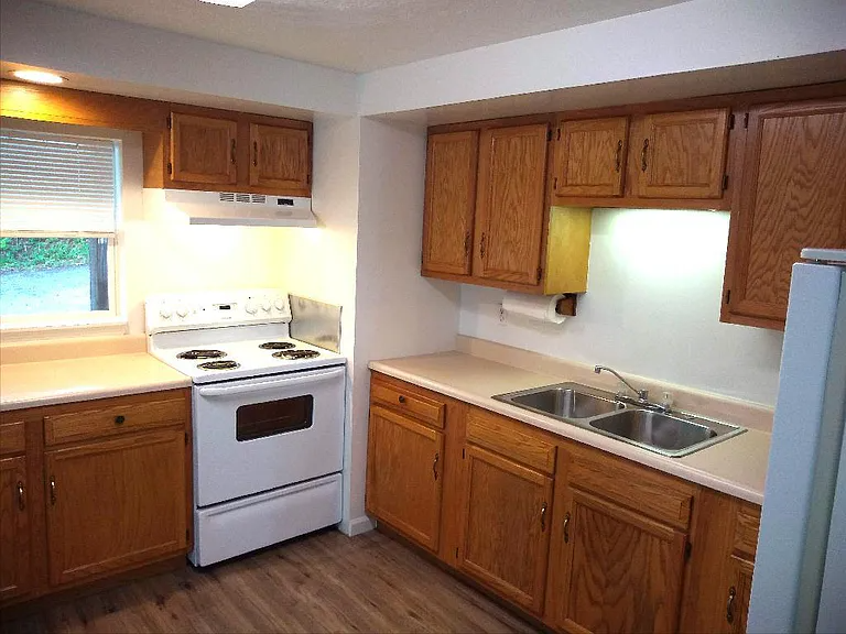 45 Grove Ave #2 - Photo 2 of 6