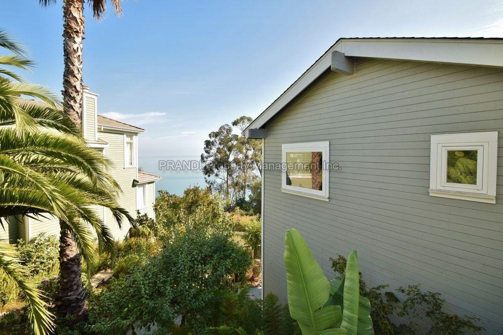 32 Marin Bay Park Ct - Photo 3 of 35