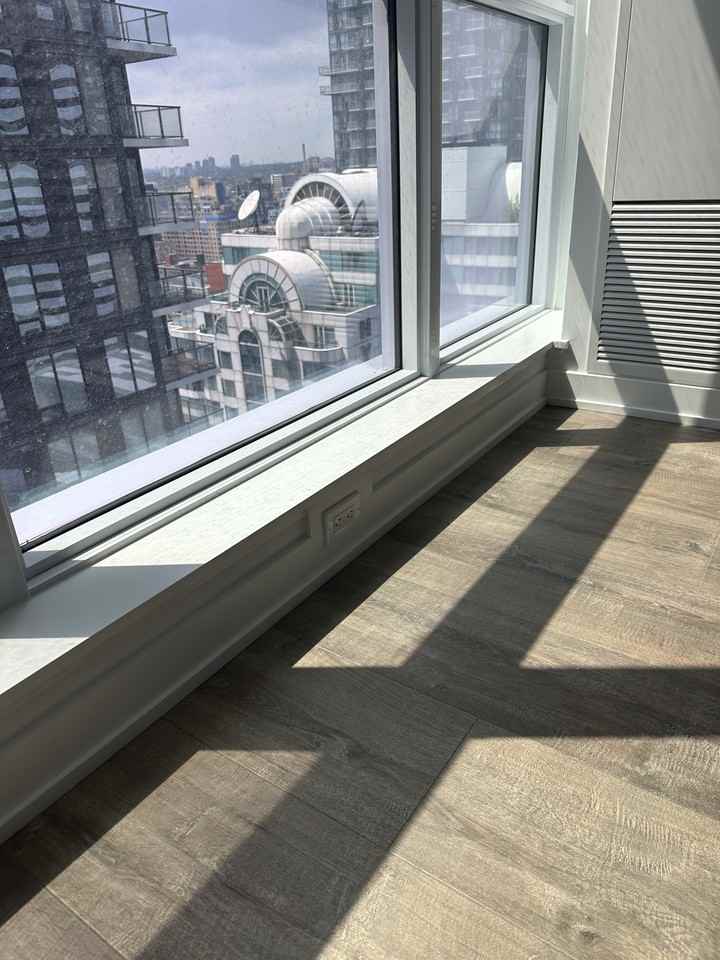 321 King Street West #2404 - Photo 2 of 14