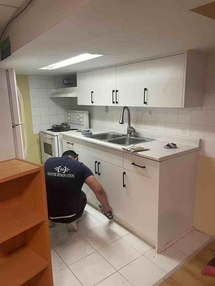 49 Clovelly Ave - Photo 2 of 2