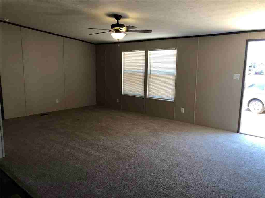 2311 Del Prado Dr, Granbury, TX 76048 3 Bedroom Apartment for 1,650