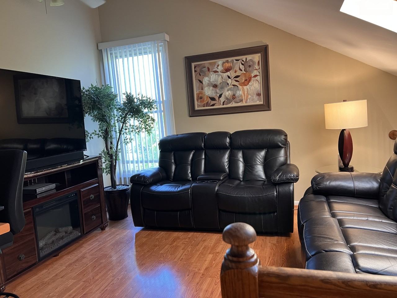 2694 College Hill Cir - Photo 2 of 19