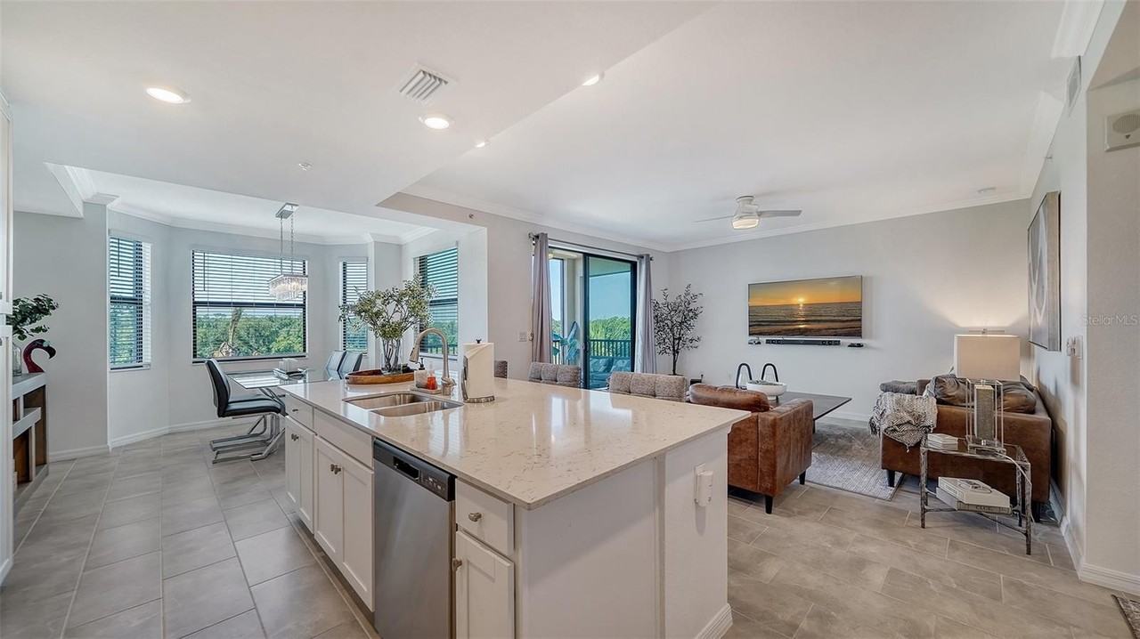 18028 Gawthrop Dr #306 - Photo 7 of 50