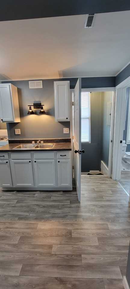 334 S 8th St #1-2 - Photo 4 of 11