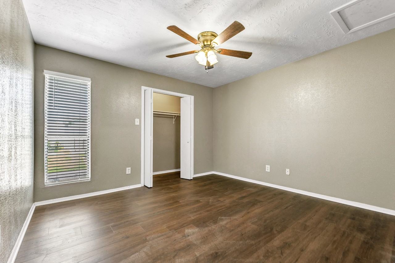 4301 Boyett St #A - Photo 6 of 9