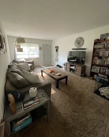 1106 S Adelaide St #NA - Photo 2 of 11