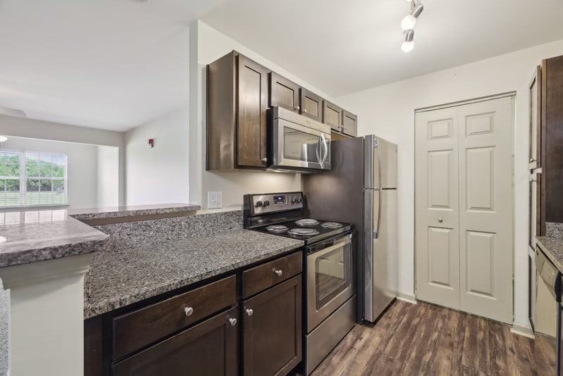 Bell Walkers Crossing Apartments 8301 Block House Way, Knoxville, TN