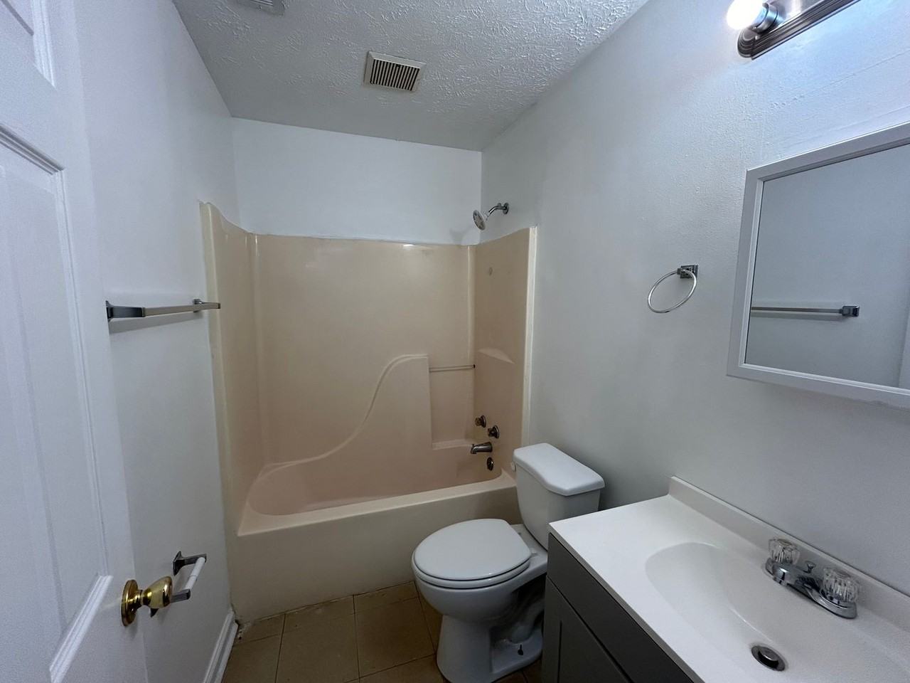 12 Tina Dr - Photo 6 of 6