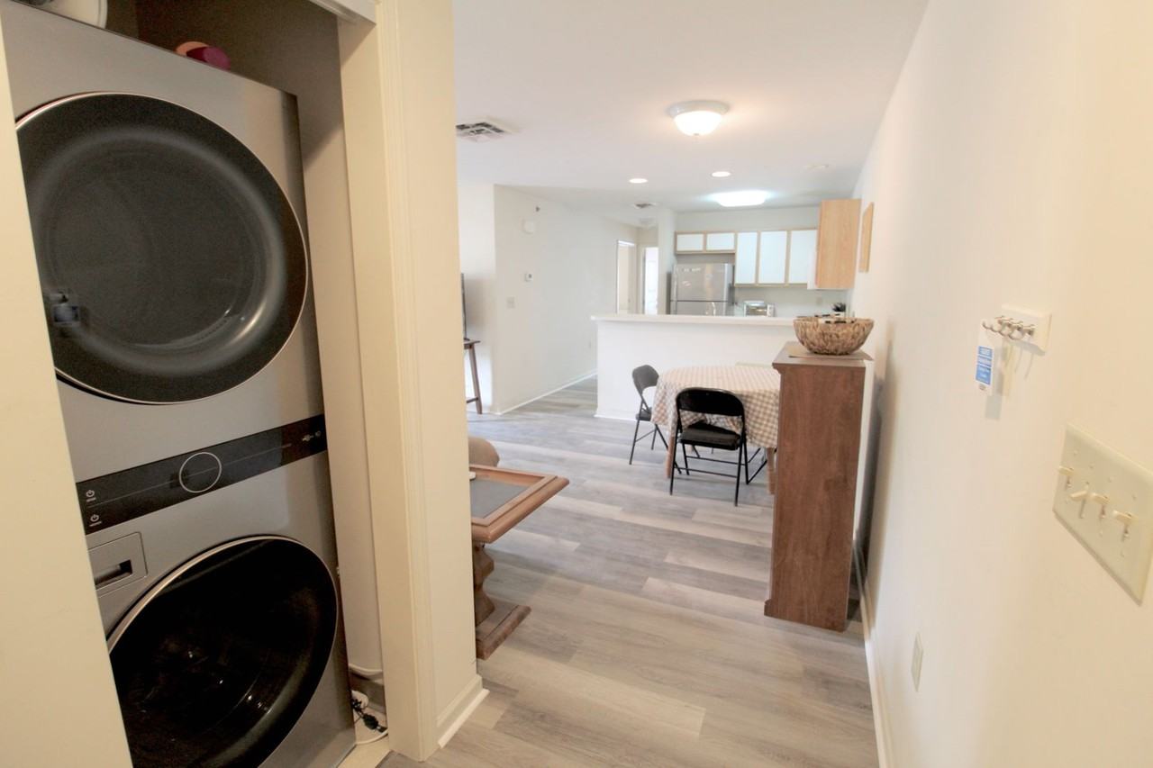 510 Davis Mills Dr #201 - Photo 5 of 30